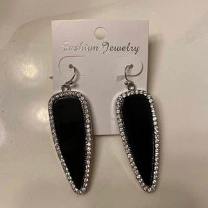 SILVER & BLACK STONE STATEMENT TEARDROP EARRINGS